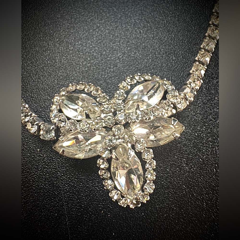 WEISS Rhinestone Necklace - Picture 5 of 8